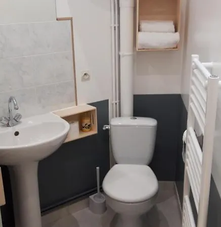 A 200m Du Chateau 30 Min Du Circuit Du Mans * Le Lude