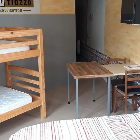 A 200m Du Chateau 30 Min Du Circuit Du Mans *